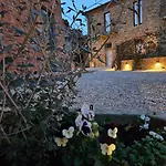Piccolo Borgo Nonna Nella Zb