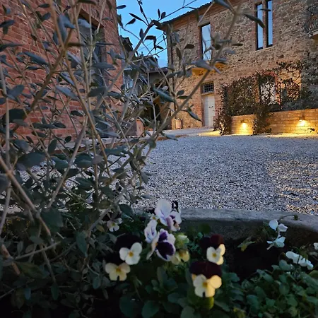 Piccolo Borgo Nonna Nella Zb