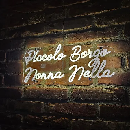 Piccolo Borgo Nonna Nella Zb *